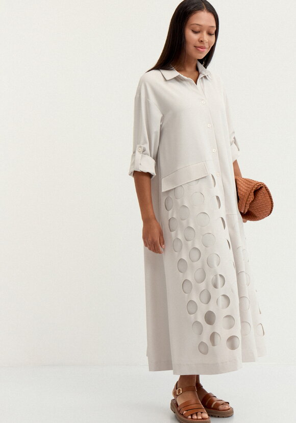Платье А-силуэта с перфорацией шир.  580, рис. 39