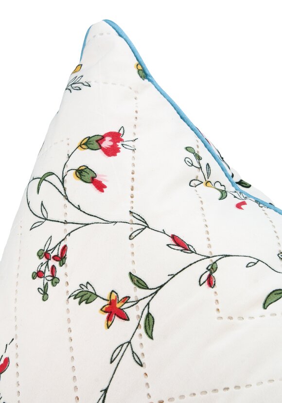 Подушка с лепестками календулы шир.  580, рис. 4