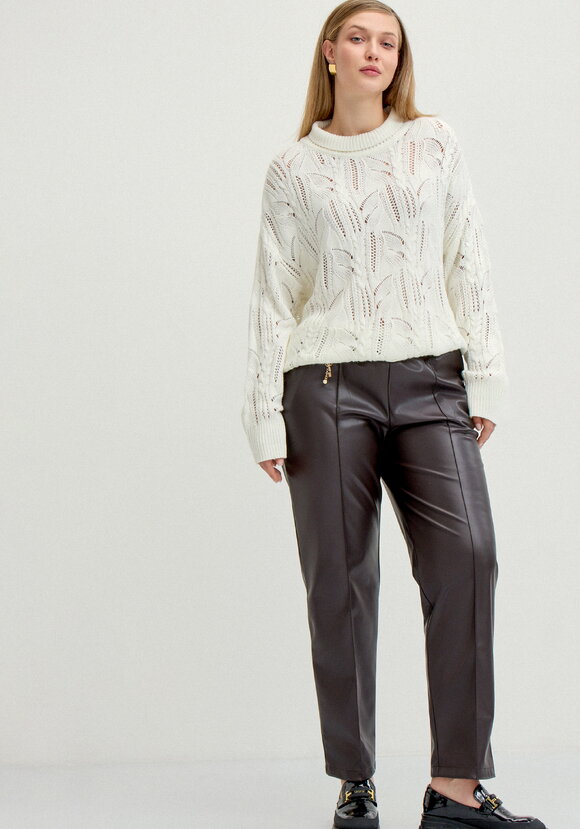 Брюки на резинке по поясу из экокожи шир.  580, рис. 1