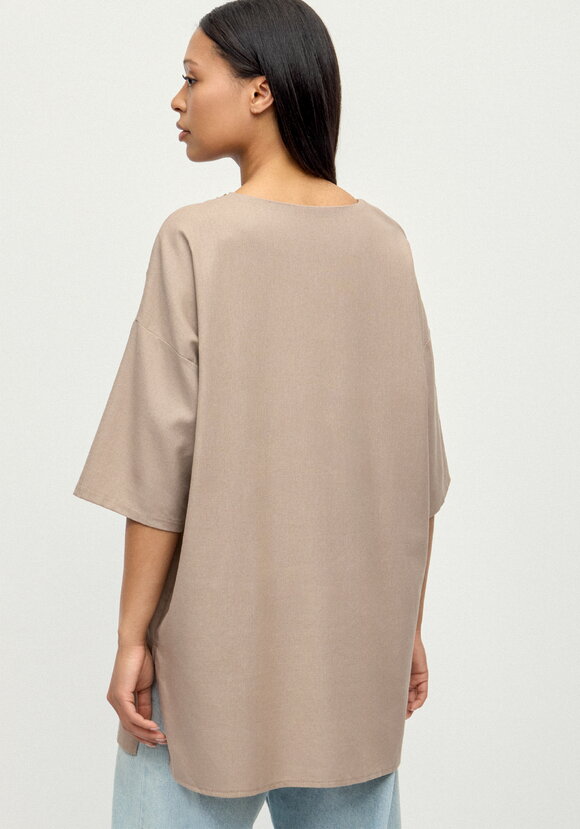 Блуза изо льна с паетками шир.  580, рис. 12