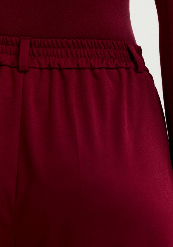 Брюки прямые с дeкором шир.  580, рис. 7