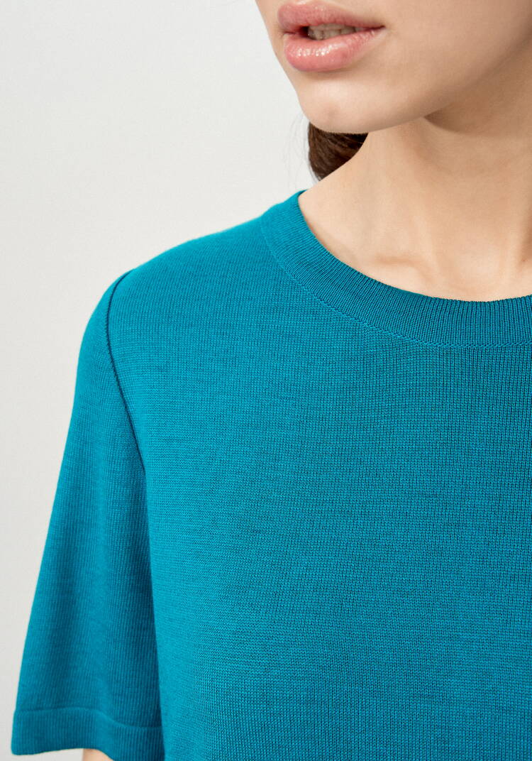 Джемпер с припуском на свободу движения шир.  750, рис. 32