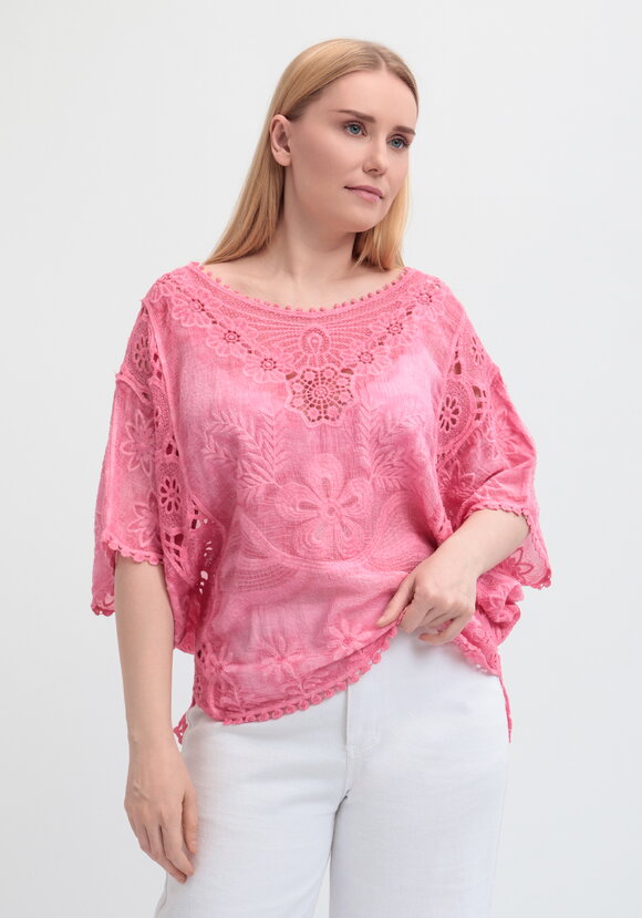 Блуза свободная с кружевным шитьем шир.  580, рис. 25