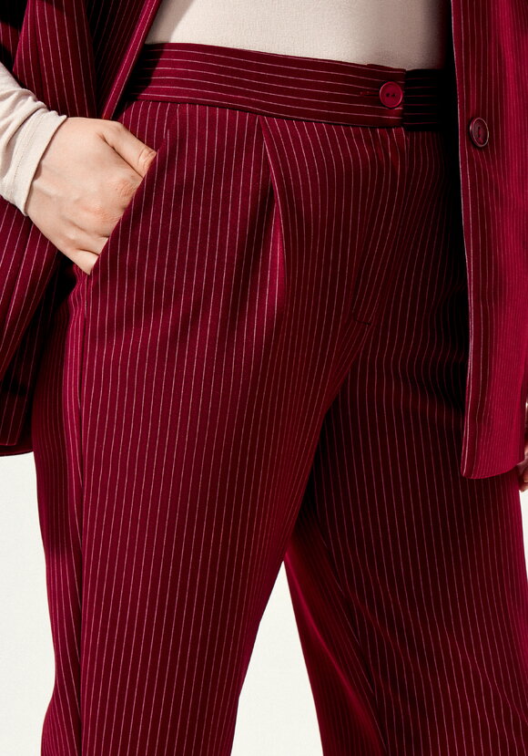 Брюки прямые в мелкую полоску шир.  580, рис. 8