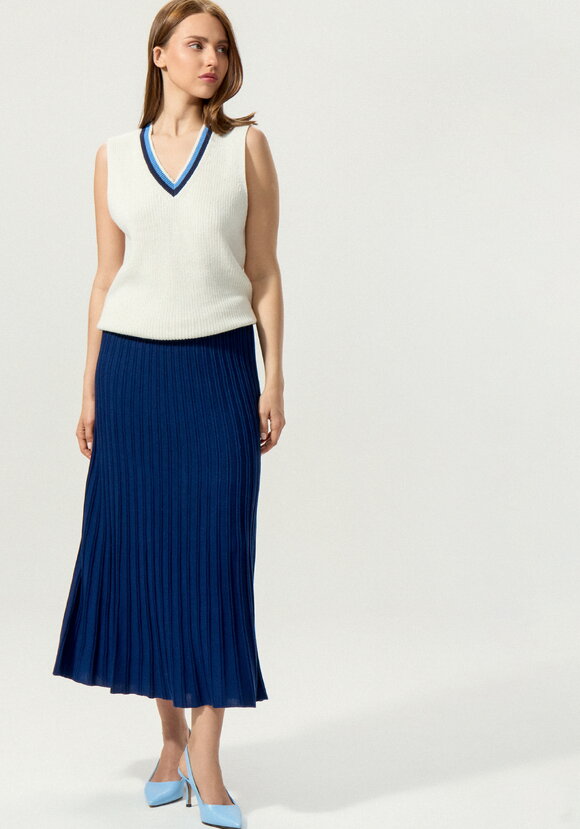 Юбка плиссе длины миди шир.  580, рис. 17