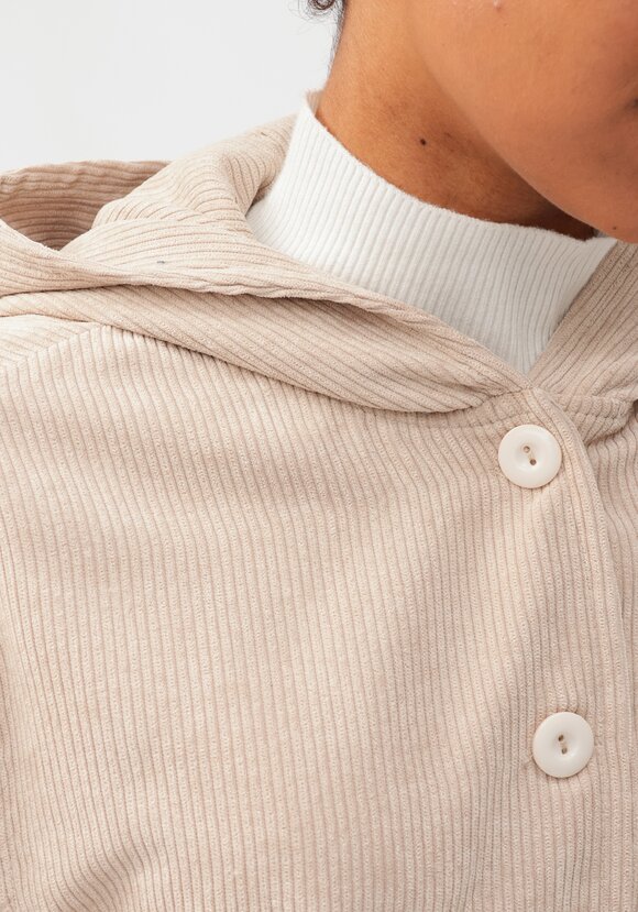 Ветровка из вельвета с капюшоном шир.  580, рис. 33