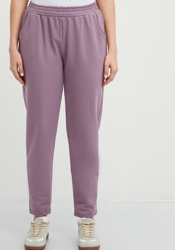 Костюм с флористическим принтом на футболке шир.  580, рис. 38