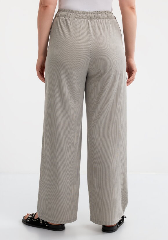 Брюки Искусство формы шир.  580, рис. 18