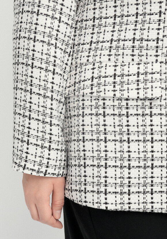 Жакет из твида однобортный шир.  580, рис. 15