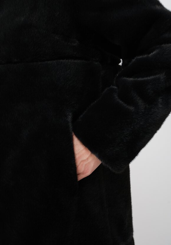 Шуба Бетти шир.  580, рис. 15