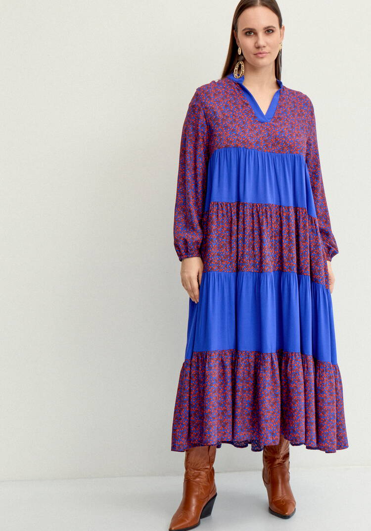 Платье с ярусами и V-образным вырезом шир.  750, рис. 4