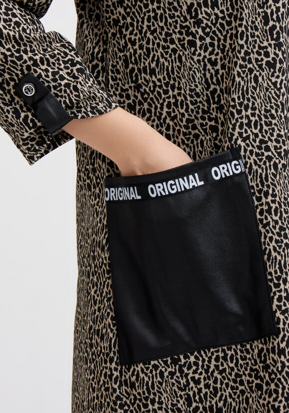 Туника контранстной отделки шир.  580, рис. 6