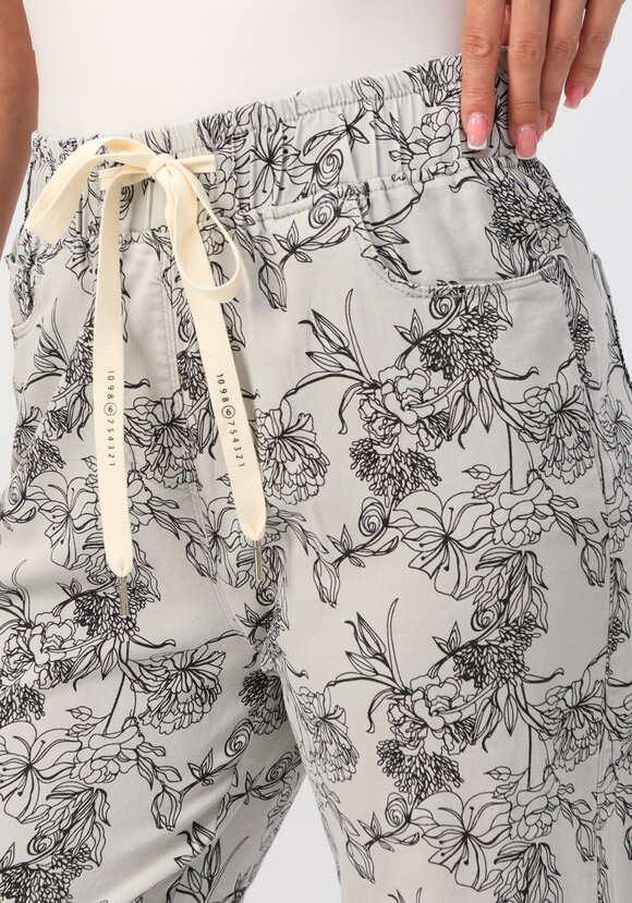 Брюки Владлена шир.  580, рис. 17