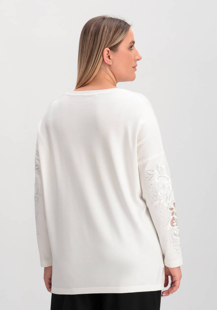 Джемпер с декоративной цветочной вышивкой шир.  750, рис. 9