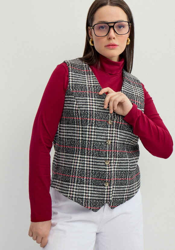 Жилет однобортный с принтом в клетку шир.  580, рис. 1