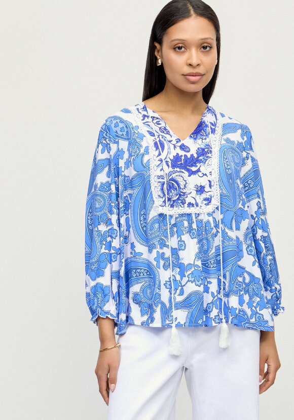 Блуза Весна внутри меня шир.  580, рис. 1