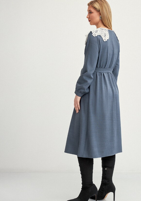 Платье свободного кроя с кружевным воротником шир.  580, рис. 12