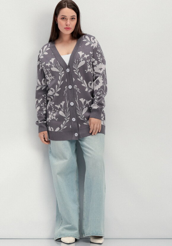 Кардиган с цветочным рисунком шир.  580, рис. 15