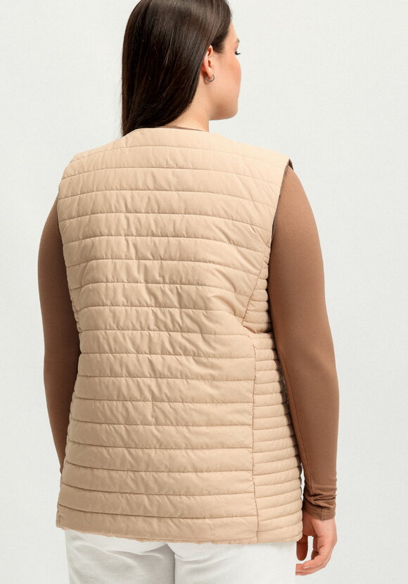 Жилет двухсторонний на молнии шир.  580, рис. 4