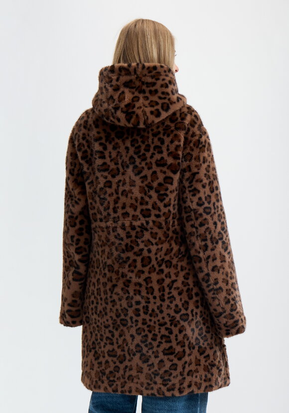 Дубленка Леопардовый шарм шир.  580, рис. 11