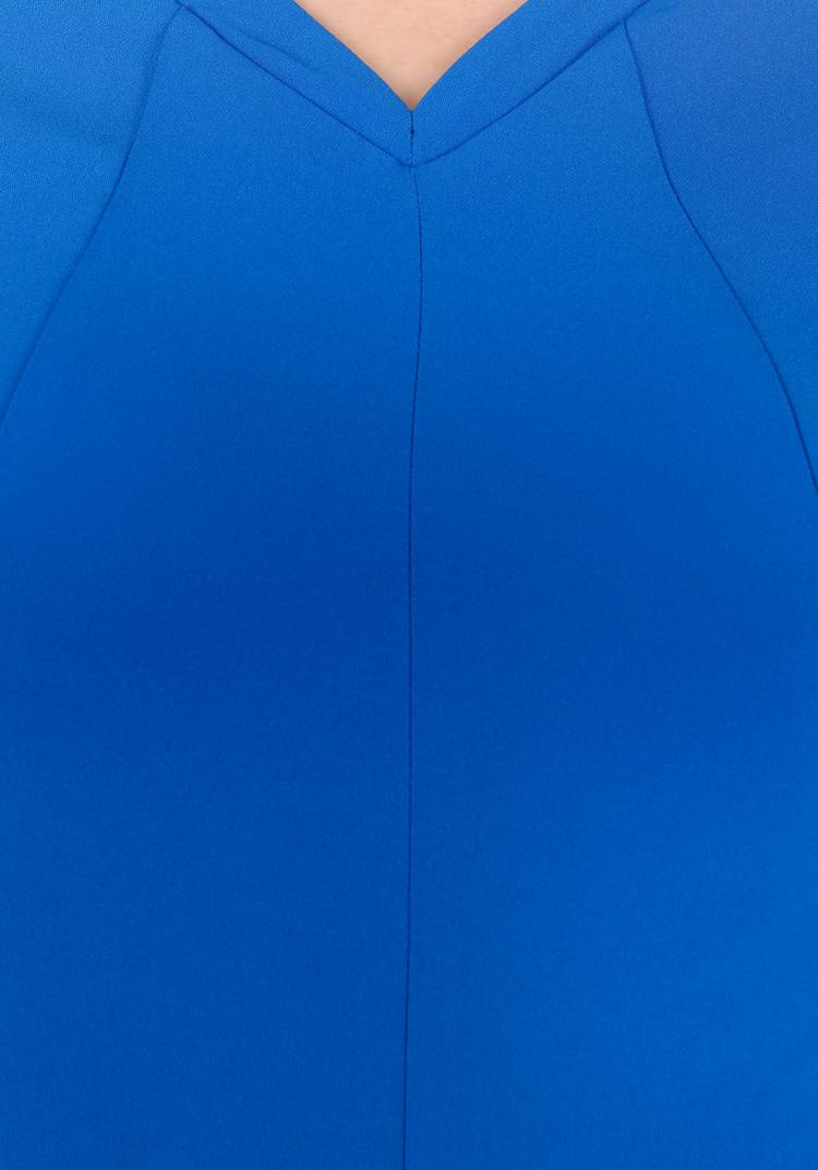 Платье свободного кроя с V-образным вырезом шир.  750, рис. 6