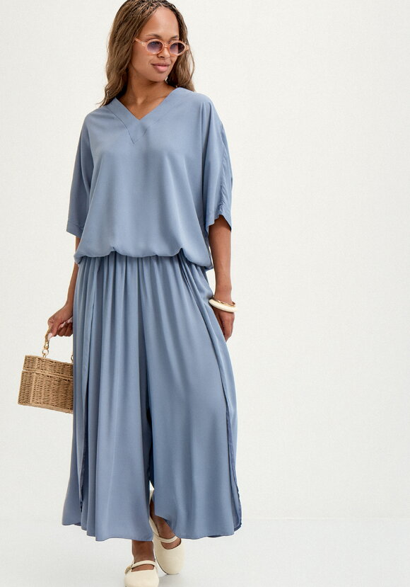 Блуза с V-образным вырезом свободная шир.  580, рис. 2