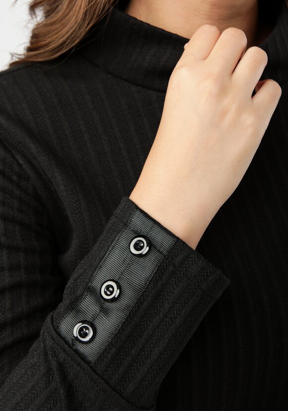 Водолазка с декором на рукавах шир.  580, рис. 11