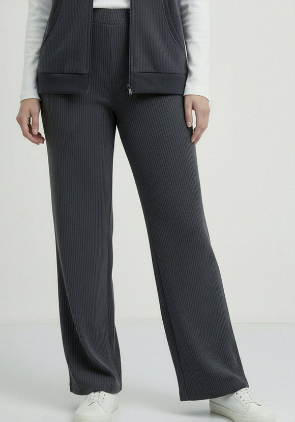 Брюки из микровельвета с начёсом шир.  580, рис. 18