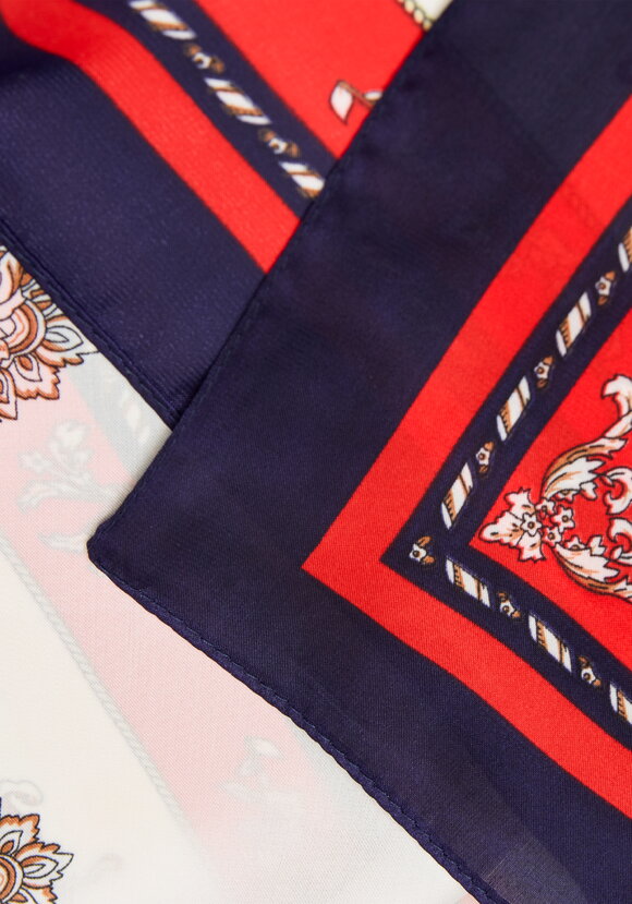 Платок  Тереза шир.  580, рис. 5