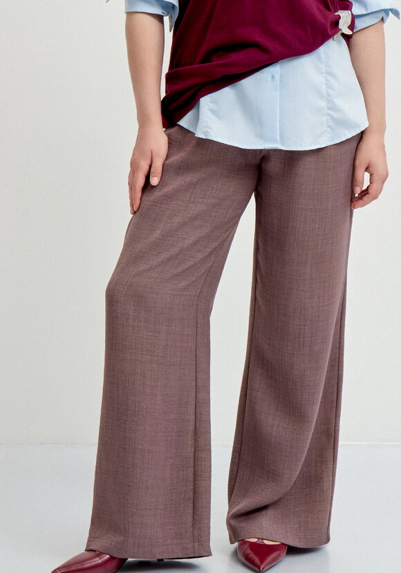 Брюки прямые свободные на резинке шир.  580, рис. 10