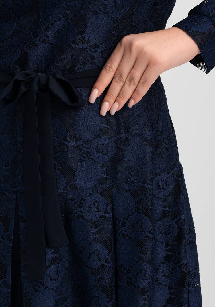 Платье с комбинированными складками на юбке шир.  750, рис. 16