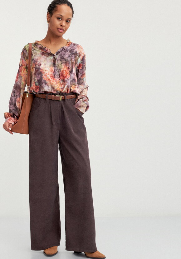 Брюки вельветовые широкие на резинке шир.  580, рис. 1