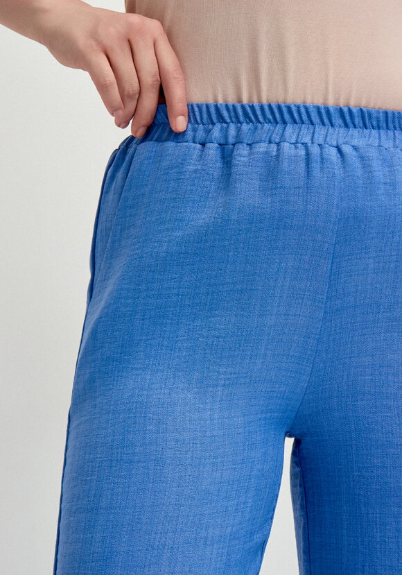 Брюки прямые свободные на резинке шир.  580, рис. 5