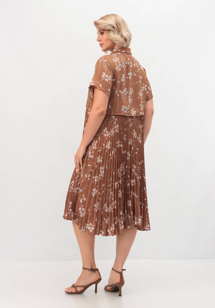 Платье  с плиссировкой шир.  750, рис. 11