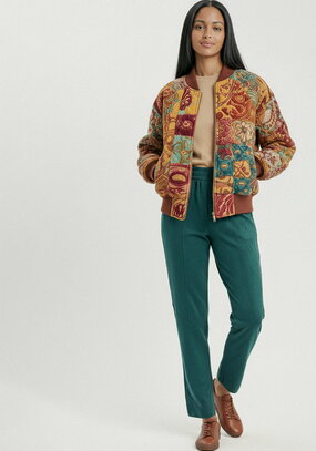 Брюки с фигурными рельефами