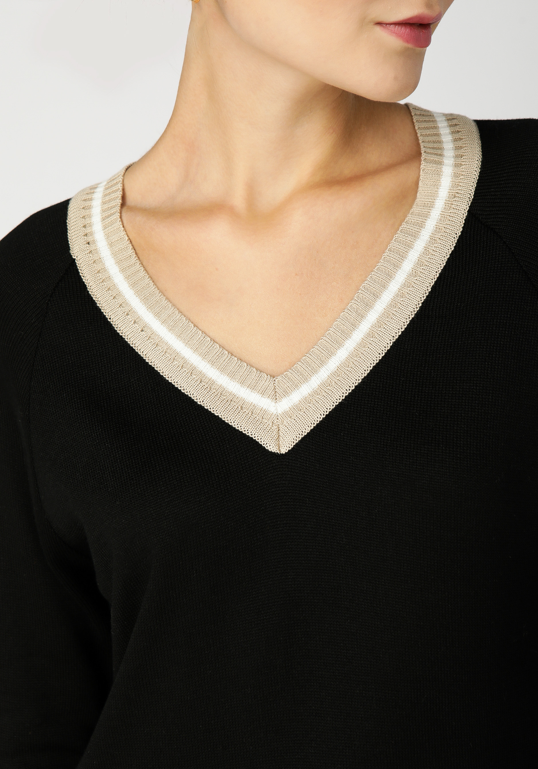 Пуловер женский с контрастной отделкой Vivawool, размер 58, цвет черный - фото 6
