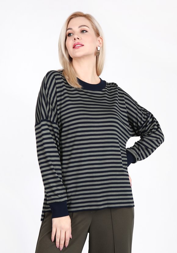 Джемпер с манжетами из рибаны шир.  580, рис. 9