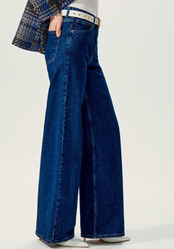 Джинсы прямого кроя с высокой посадкой шир.  580, рис. 23