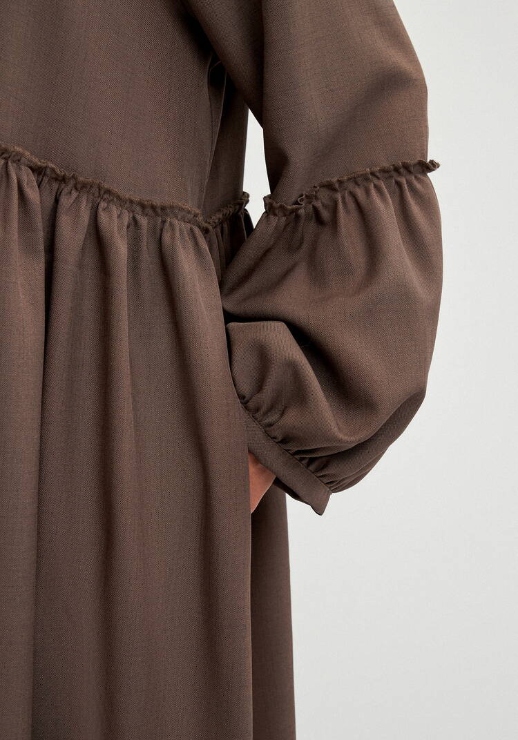 Платье с обьемными рукавами шир.  750, рис. 14