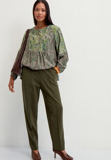 Брюки трикотажные со стрелками