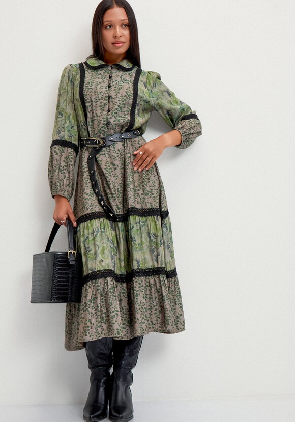 Платье с вставками кружева шир.  580, рис. 8