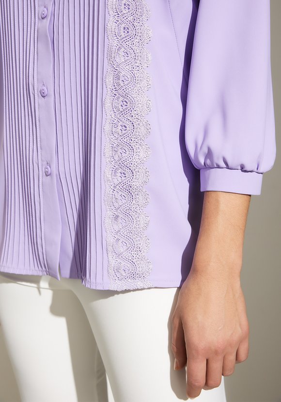 Блуза с защипами и ажурным кружевом шир.  580, рис. 2