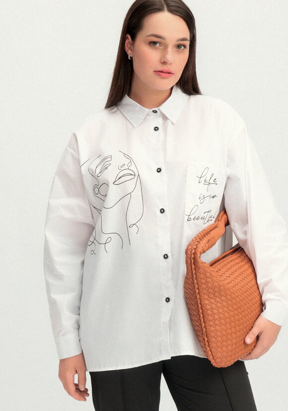 Рубашка с принтом на передней полочке шир.  580, рис. 1