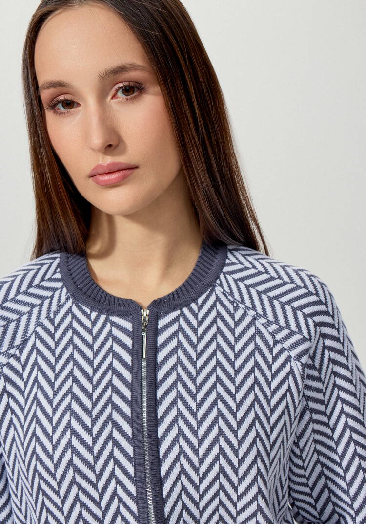 Бомбер женский на молнии с широкими манжетами шир.  750, рис. 5