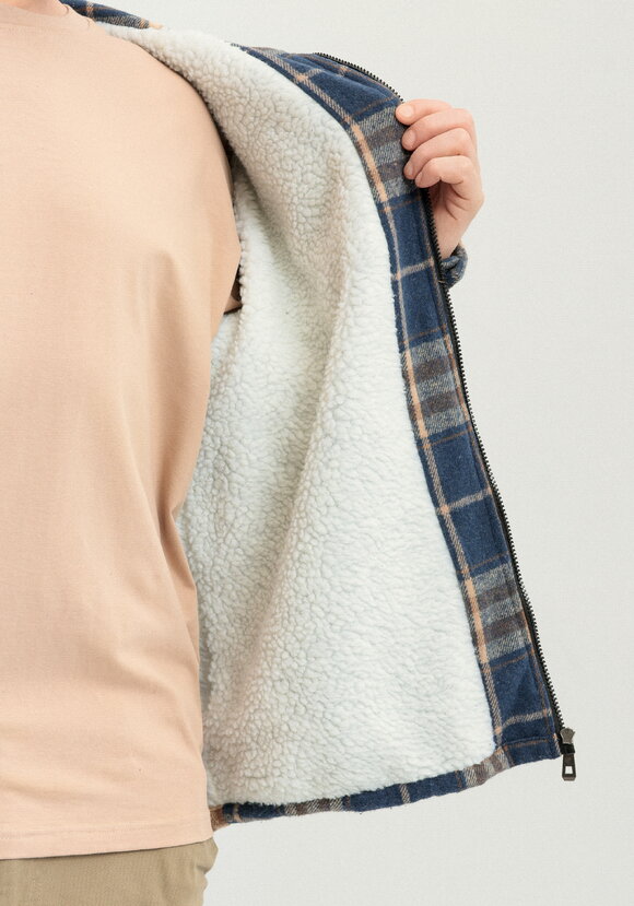 Рубашка с капюшоном и подкладом из шерпы шир.  580, рис. 8