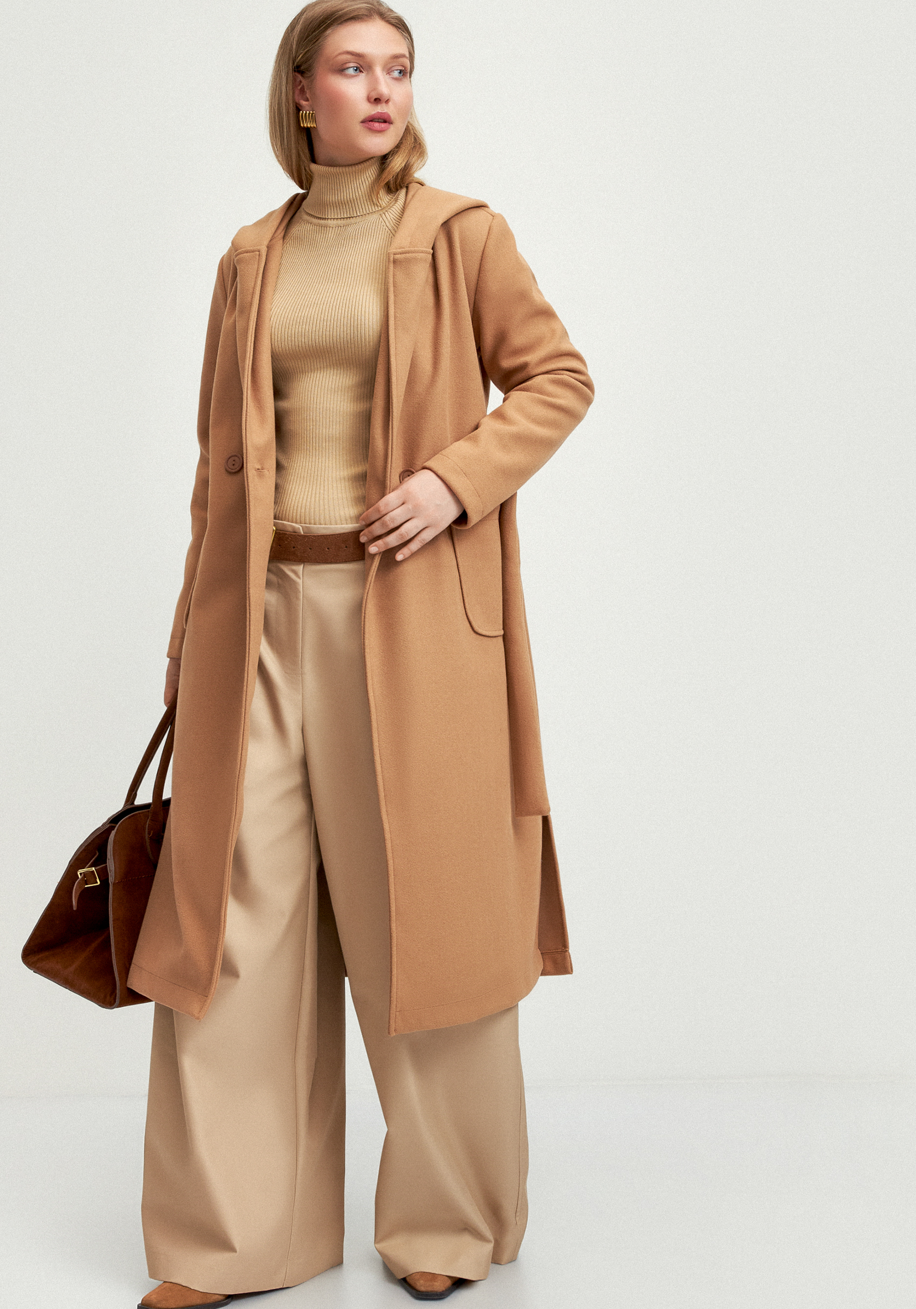 

Пальто удлиненное на запах с разрезами, Бежевый