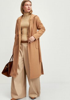 Пальто удлиненное на запах с разрезами