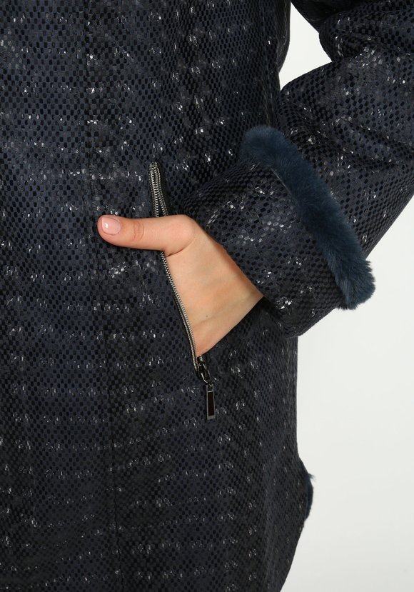 Дубленка с карманами на молнии шир.  580, рис. 12