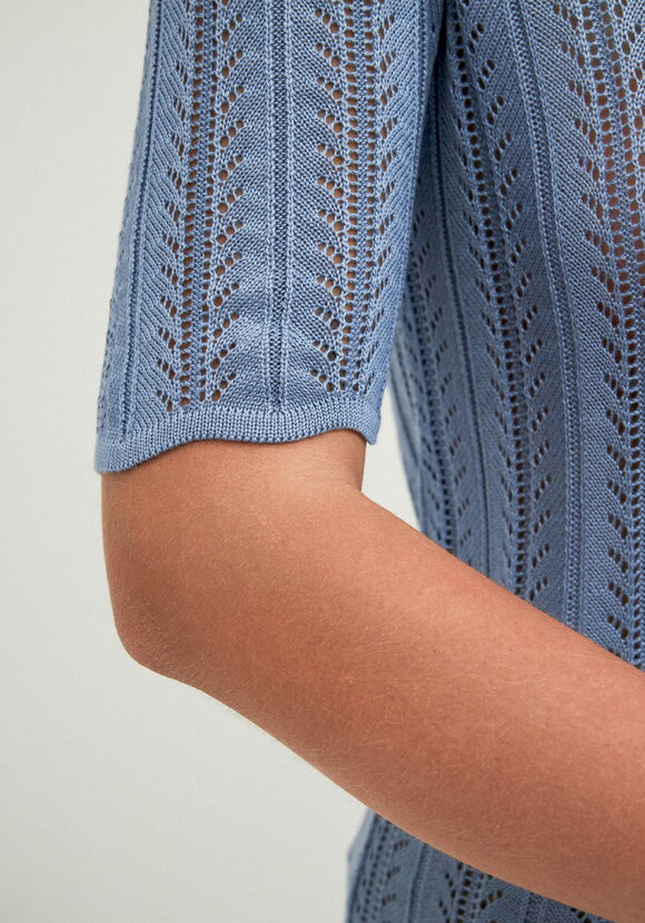 Джемпер с ажурным вертикальным рисунком шир.  580, рис. 13