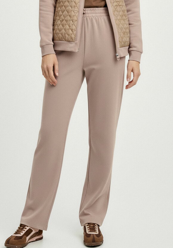 Брюки прямые трикотажные на резинке шир.  580, рис. 27